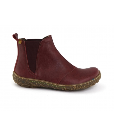 Naturalist scarpe 2025