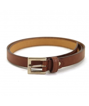 Ceinture fine vegan marron avec boucle carrée argentée, fabriquée en Italie.