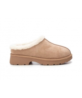 XTI Veganer Halbschuh Gepolsterter Winterclog Kunstfell Beige Slip-On