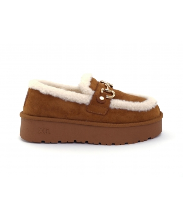 XTI Mocassini vegan platfrom peluche imbottiti finto pelo marrone slip-on morsetto