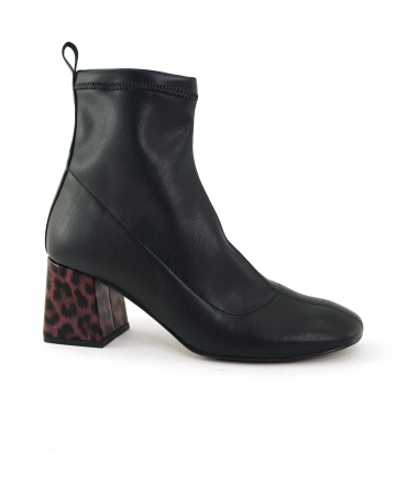 Bottines noires extensibles à bout carré et talons carrés en cuir vegan VSI NESSA, fabriquées en Italie