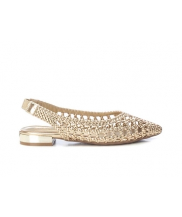 Bailarinas veganas doradas tejidas XTI
zapatos veganos destalonados de verano perforados