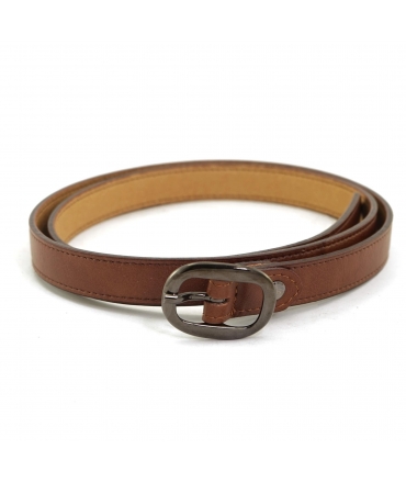 Ceinture fine vegan VSI RINDA en cuir marron avec boucle ronde foncée