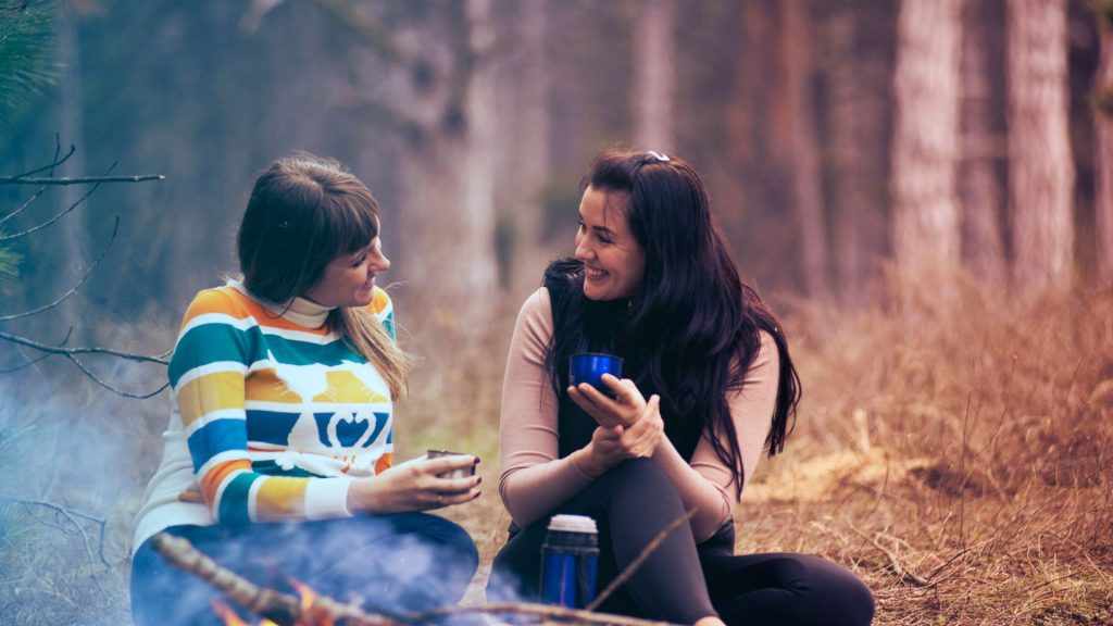 Come Parlare della Tua Scelta Vegan con Gli Altri: Veganuary 2024 - amiche che parlano