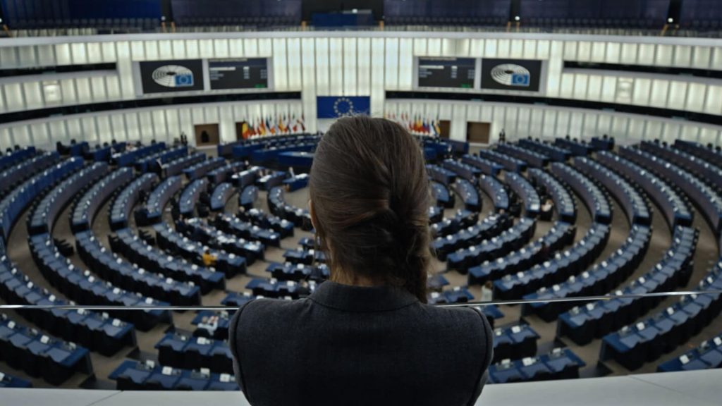 Giulia innocenzi in parlamento europeo
